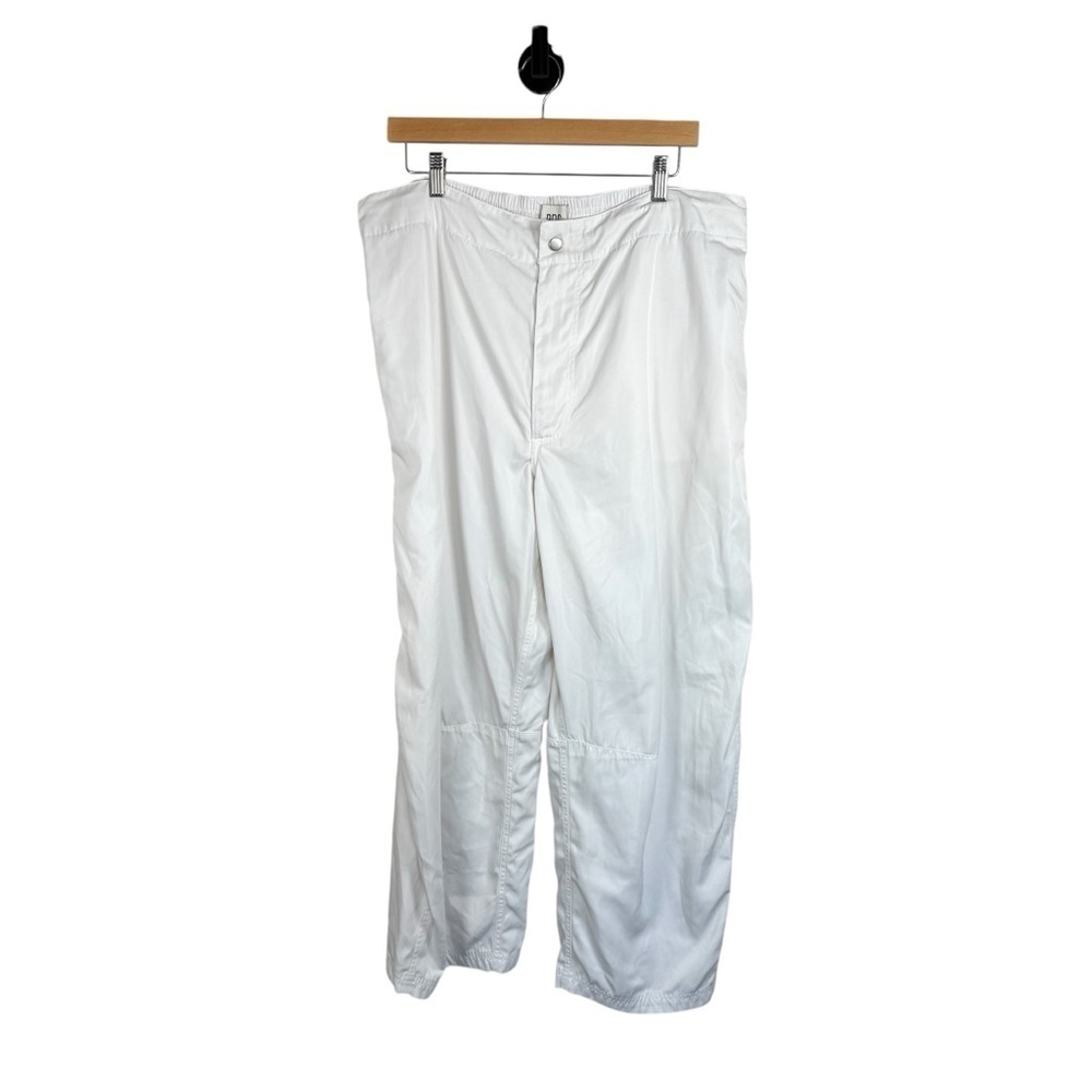 BDG Urban Outfitters Women’s Loose Parachute Wide Leg Tech Pants White XXL
